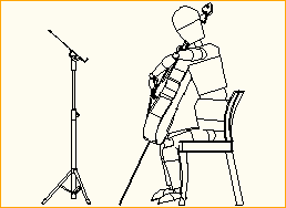 Cellist sitzend mit Notenpult
